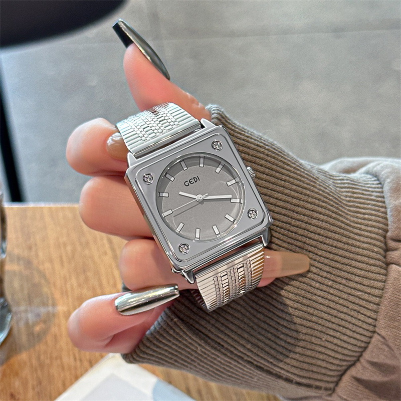 Minimalist, Şık, Eşsiz Kare Ka - Luxury Watch Gift For Her incelemesi ve fiyatı